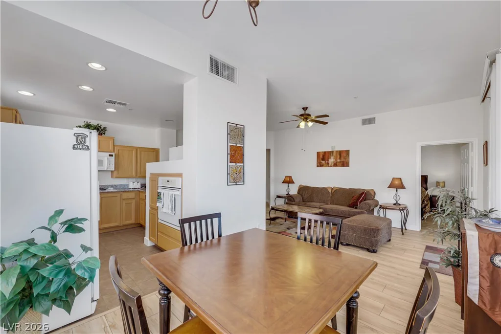 27 Agate, Las Vegas, NV 89123