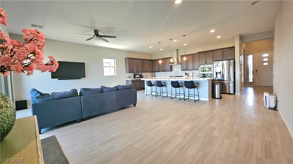 8600 Dusty Quail, Las Vegas, NV 89148