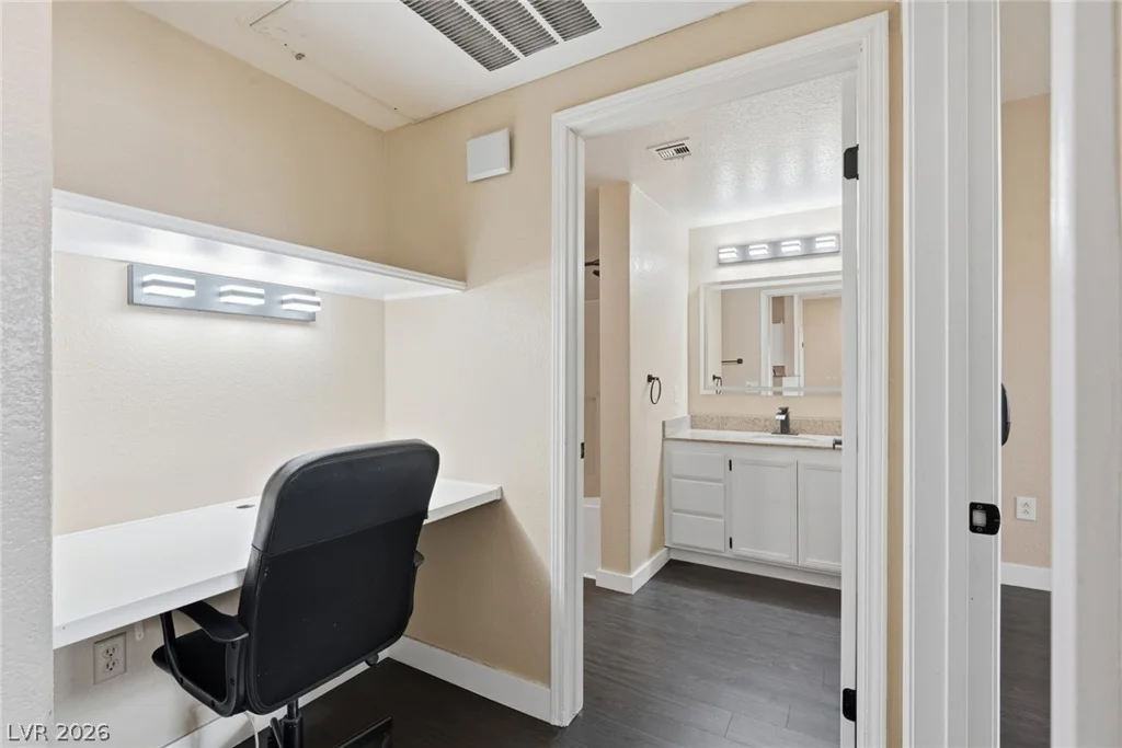 10550 Alexander, Las Vegas, NV 89129