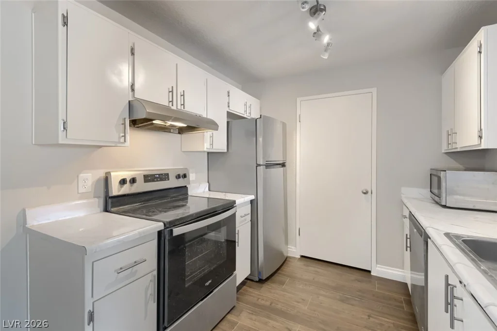 240 Mission Catalina, Las Vegas, NV 89107