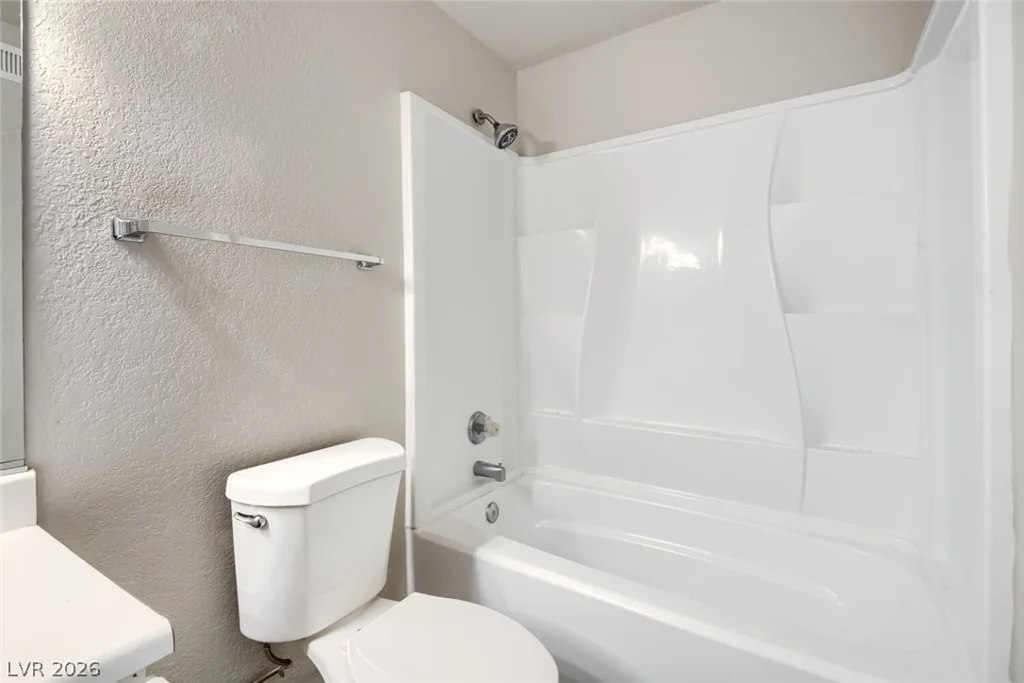 240 Mission Catalina, Las Vegas, NV 89107