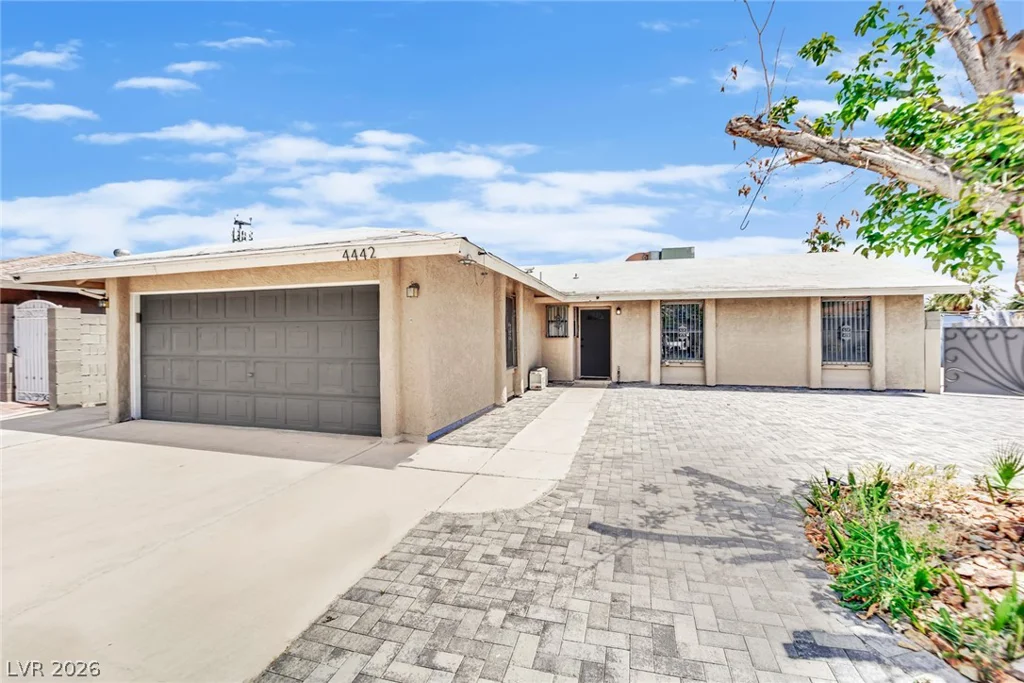 4442 Eureka, Las Vegas, NV 89103