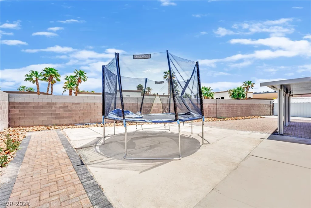 4442 Eureka, Las Vegas, NV 89103