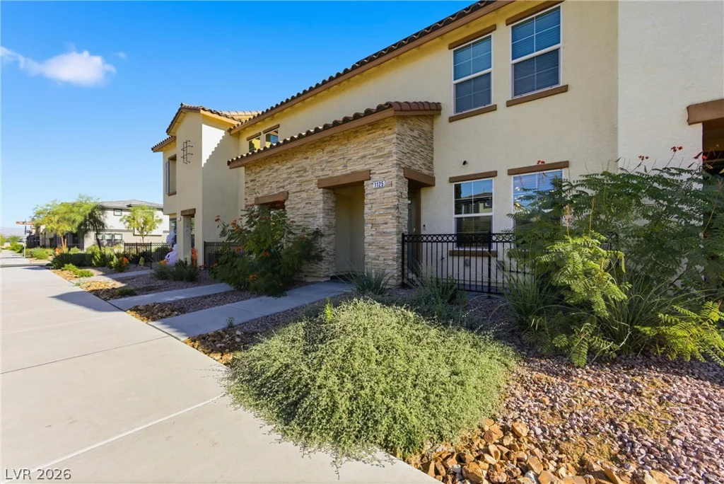 1125 Meadow Sparrow, Henderson, NV 89011