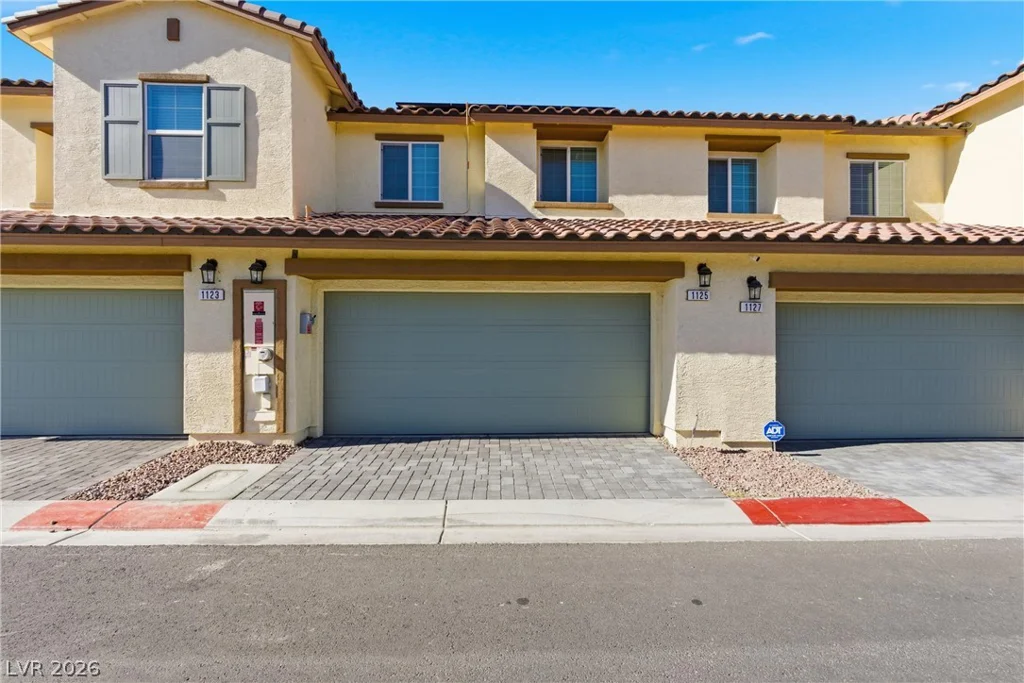 1125 Meadow Sparrow, Henderson, NV 89011