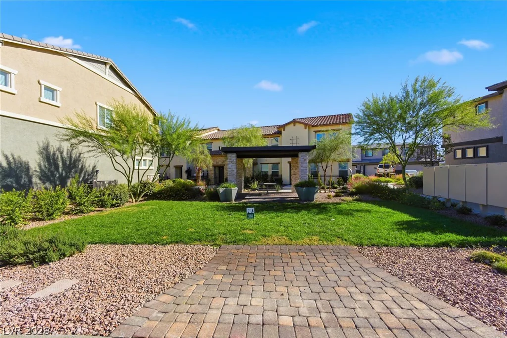1125 Meadow Sparrow, Henderson, NV 89011