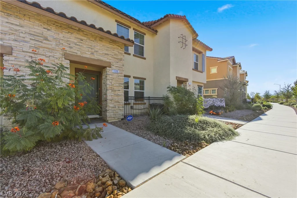 1125 Meadow Sparrow, Henderson, NV 89011