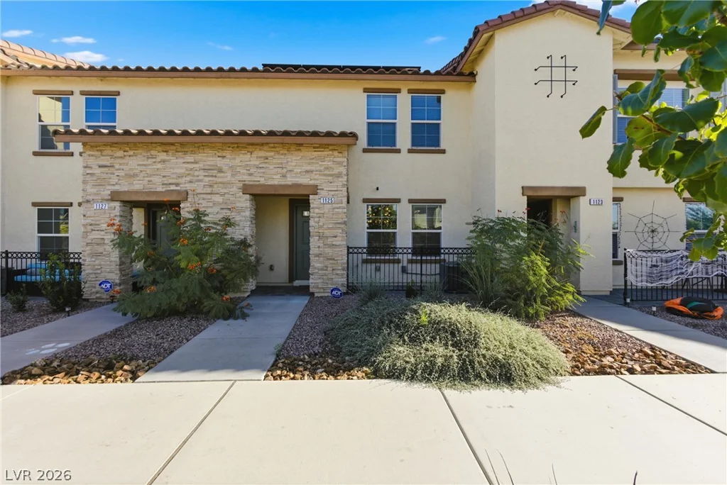 1125 Meadow Sparrow, Henderson, NV 89011