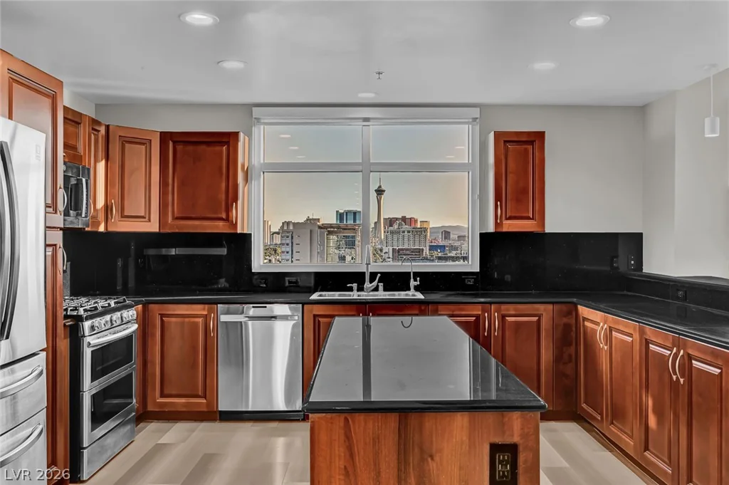 150 Las Vegas, Las Vegas, NV 89101