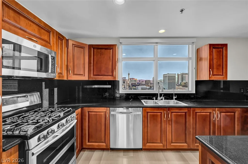 150 Las Vegas, Las Vegas, NV 89101