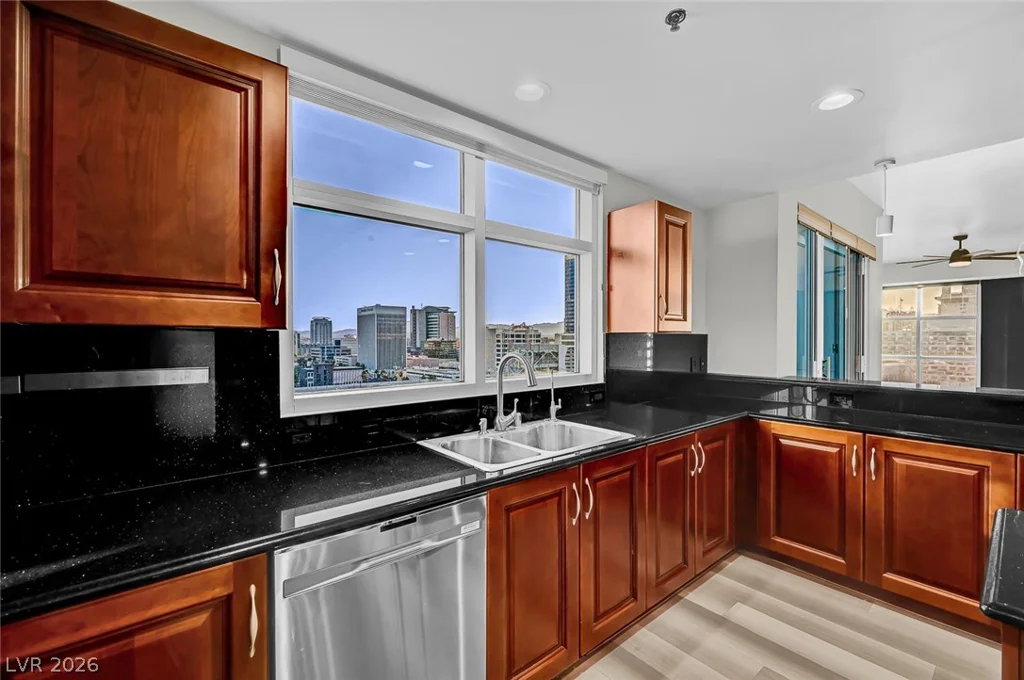 150 Las Vegas, Las Vegas, NV 89101