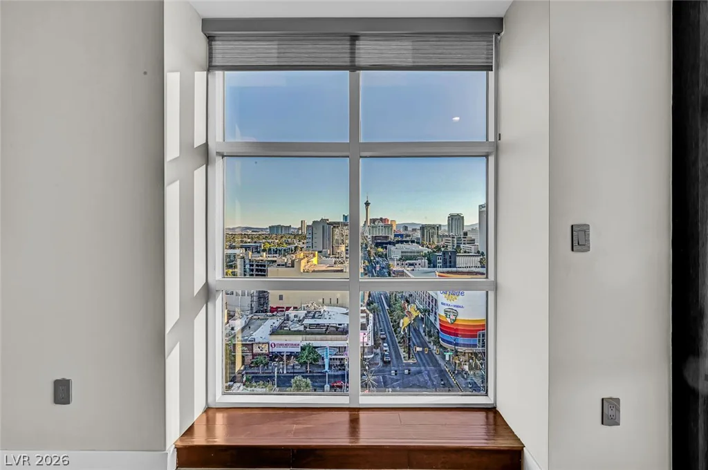 150 Las Vegas, Las Vegas, NV 89101