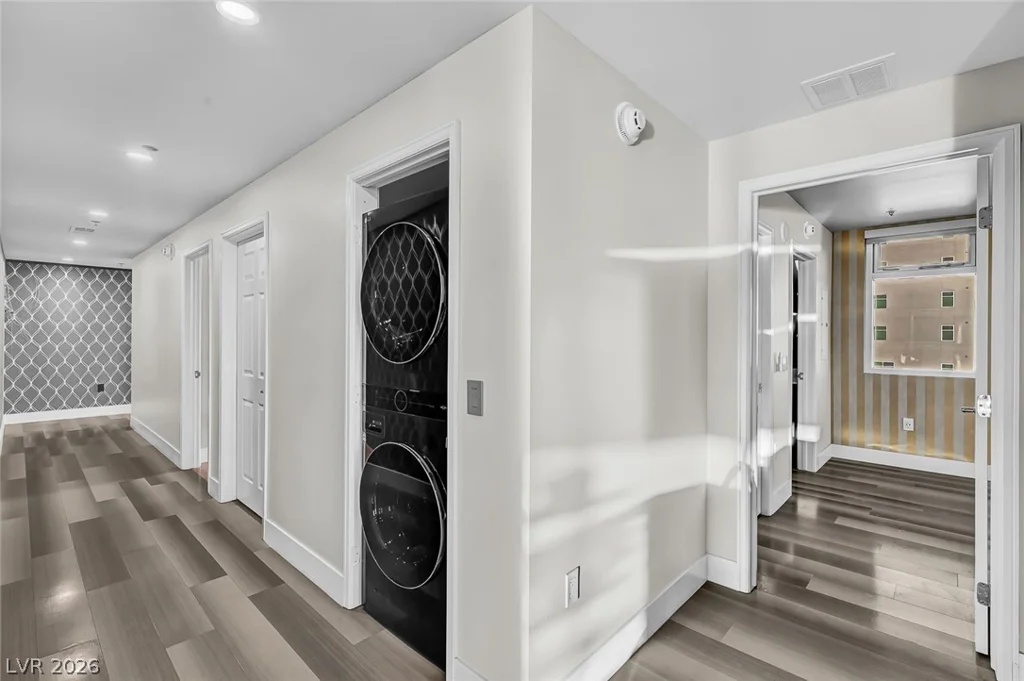 150 Las Vegas, Las Vegas, NV 89101