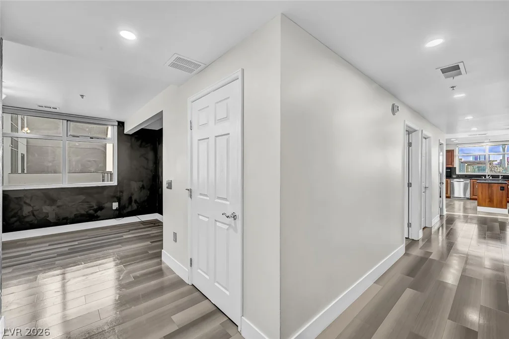 150 Las Vegas, Las Vegas, NV 89101