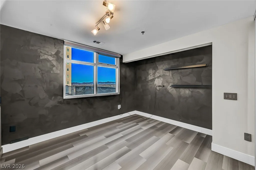150 Las Vegas, Las Vegas, NV 89101