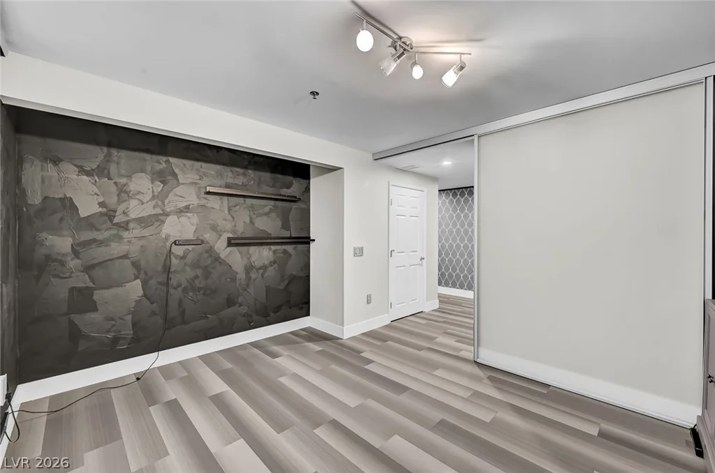 150 Las Vegas, Las Vegas, NV 89101