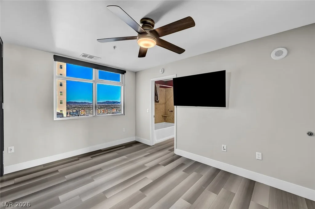 150 Las Vegas, Las Vegas, NV 89101