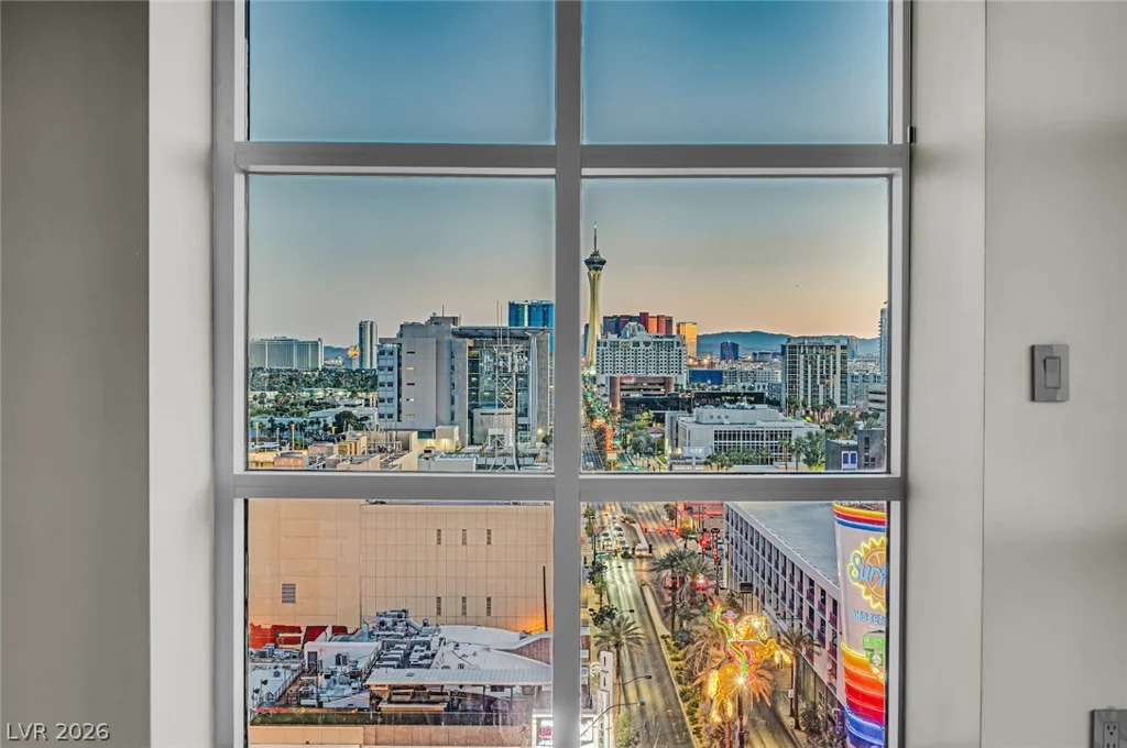 150 Las Vegas, Las Vegas, NV 89101