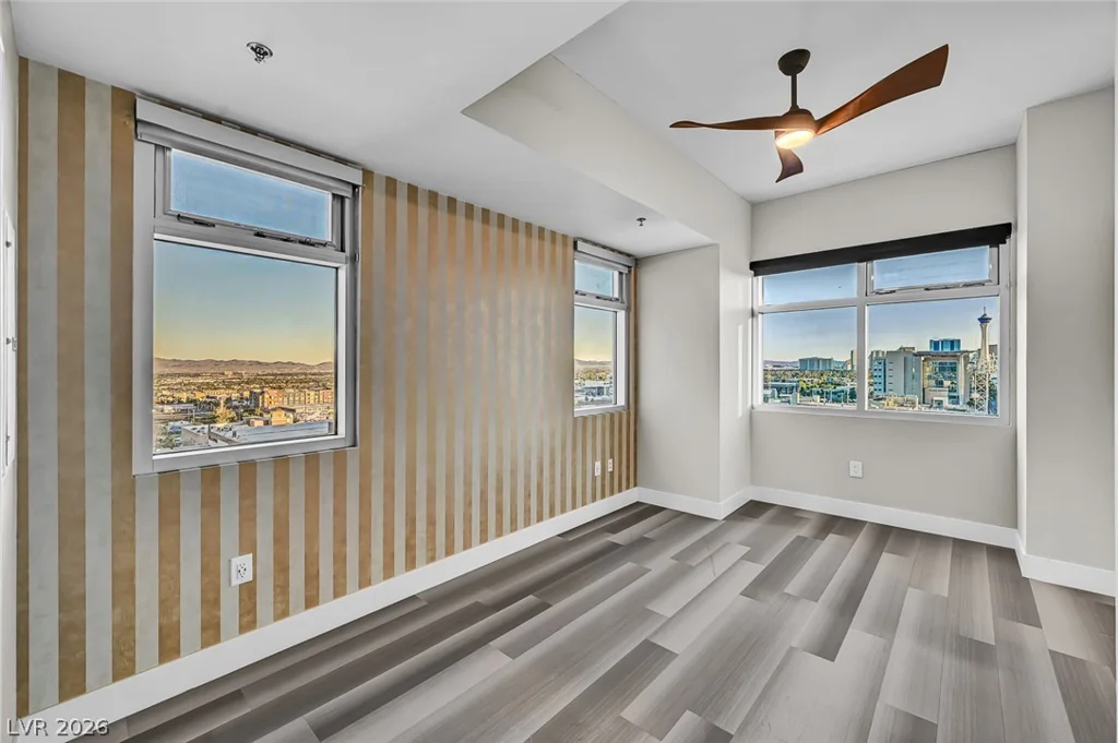 150 Las Vegas, Las Vegas, NV 89101