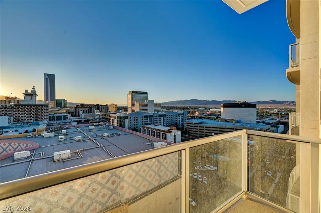 150 Las Vegas, Las Vegas, NV 89101