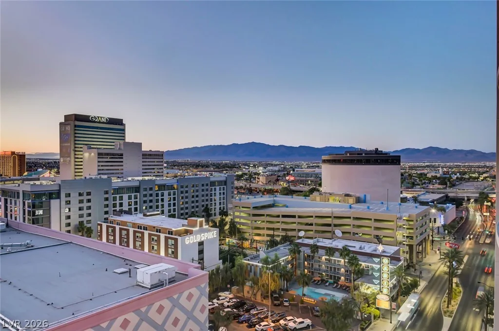 150 Las Vegas, Las Vegas, NV 89101