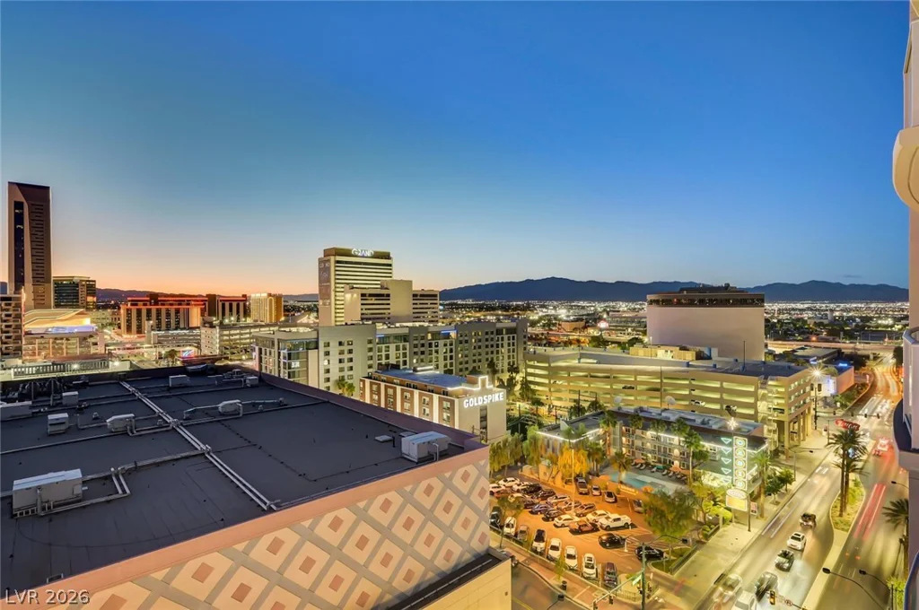 150 Las Vegas, Las Vegas, NV 89101