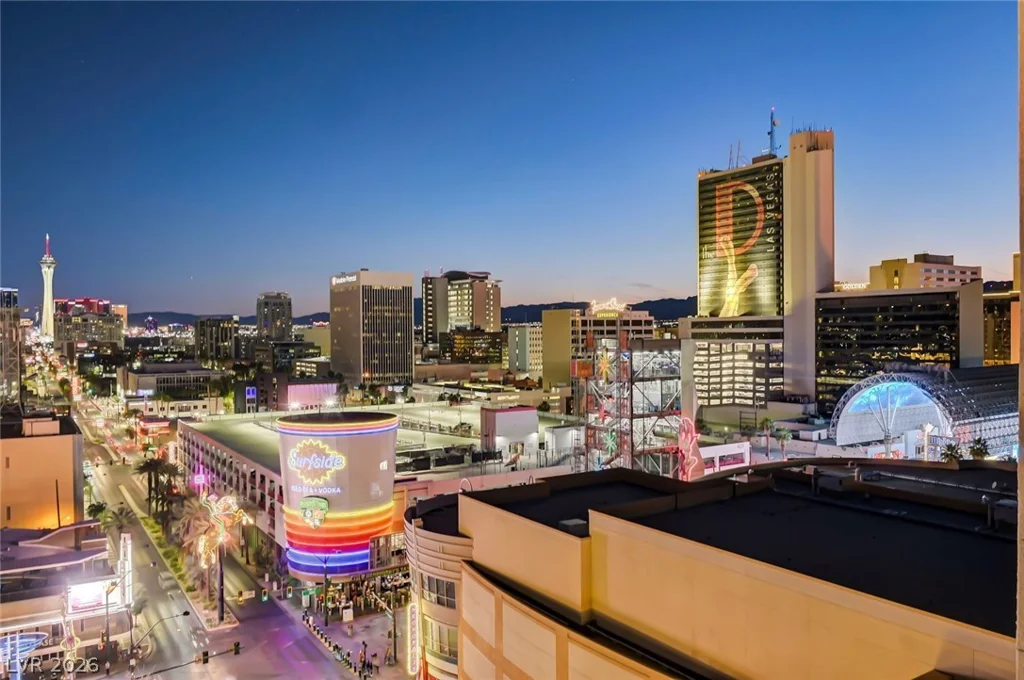 150 Las Vegas, Las Vegas, NV 89101