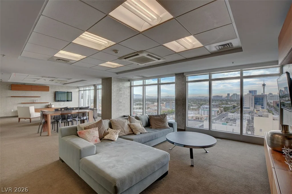 150 Las Vegas, Las Vegas, NV 89101