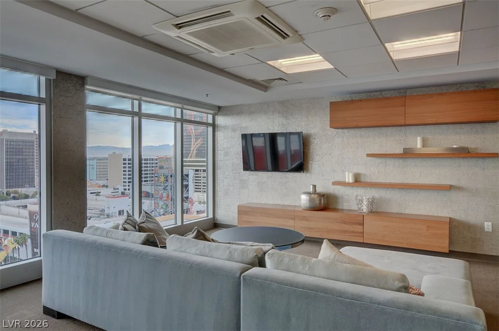 150 Las Vegas, Las Vegas, NV 89101