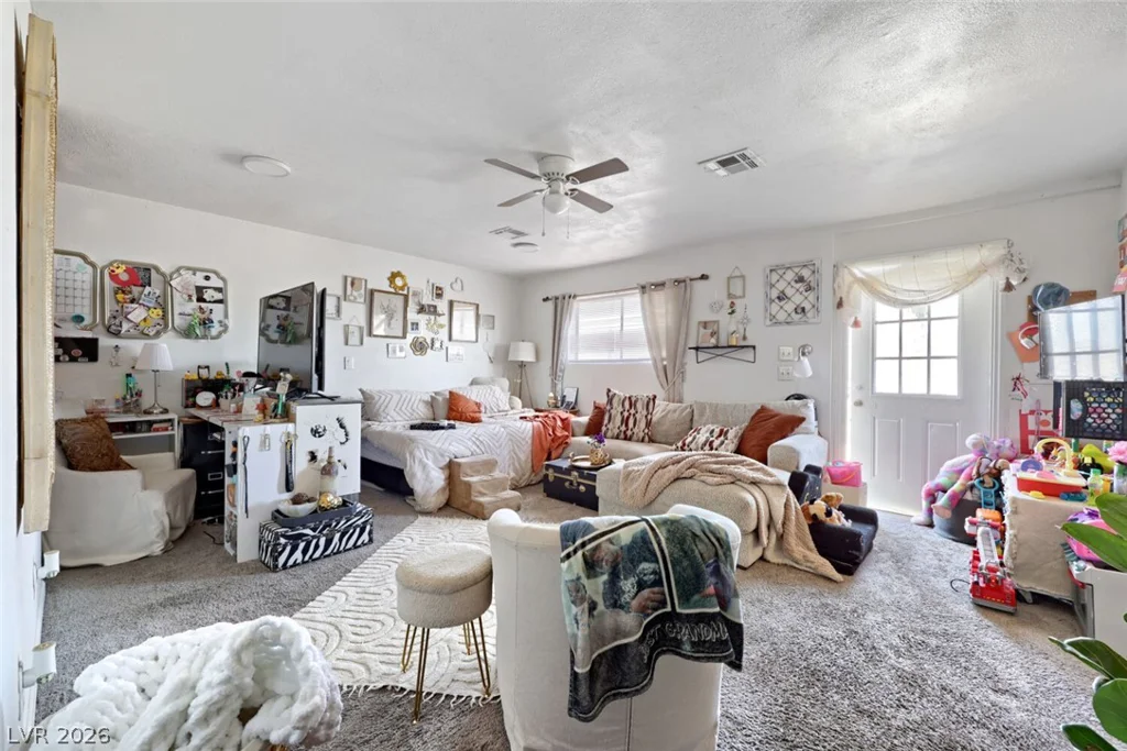 1221 17th, Las Vegas, NV 89104