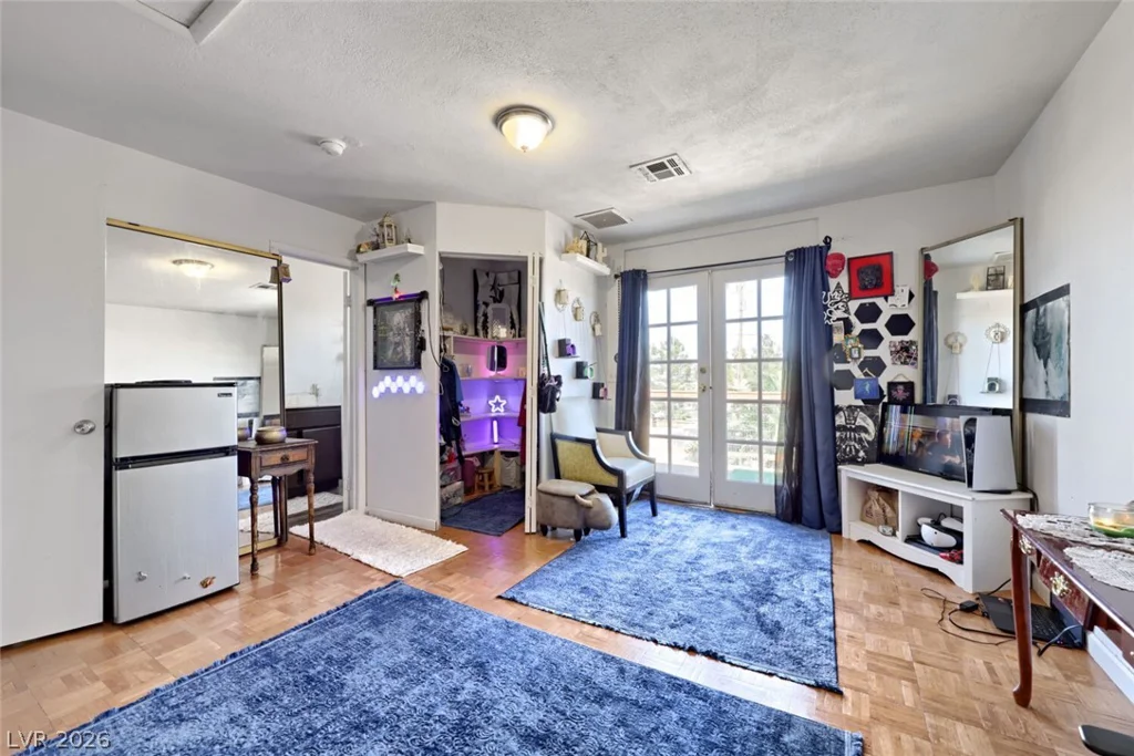 1221 17th, Las Vegas, NV 89104