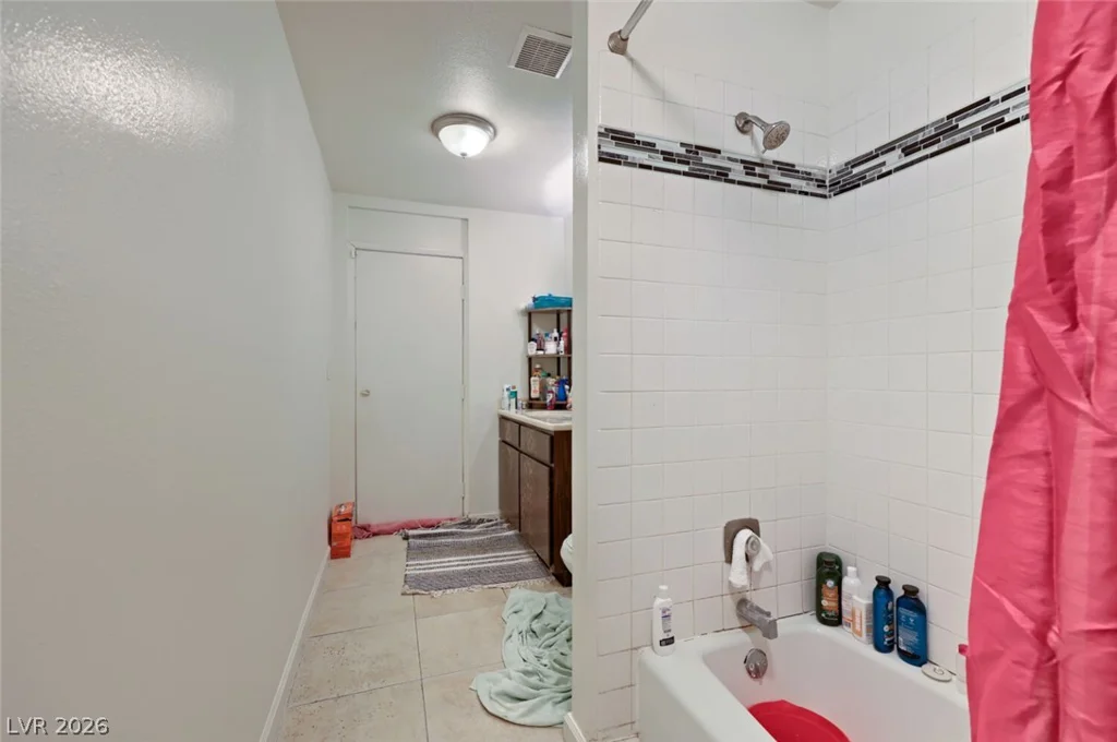 1221 17th, Las Vegas, NV 89104