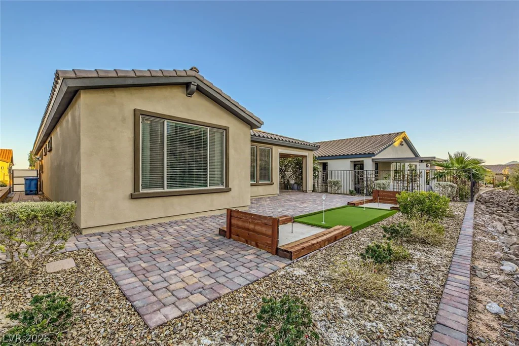 53 Stone Yucca, Henderson, NV 89011