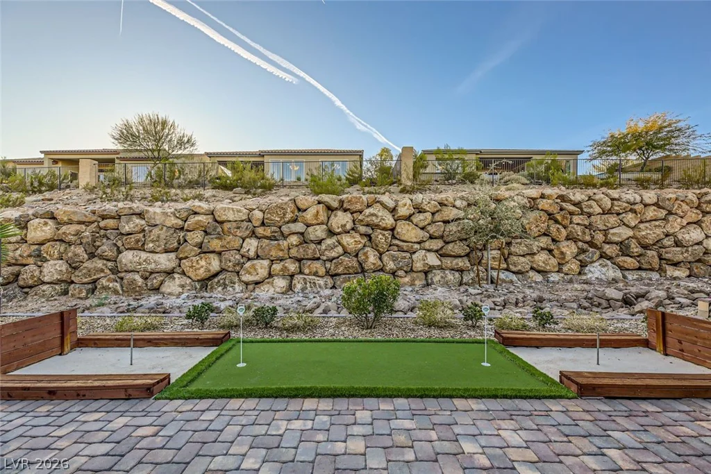 53 Stone Yucca, Henderson, NV 89011