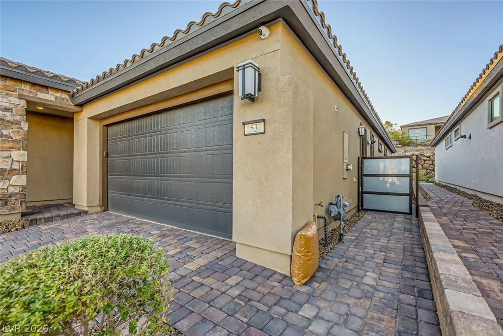 53 Stone Yucca, Henderson, NV 89011