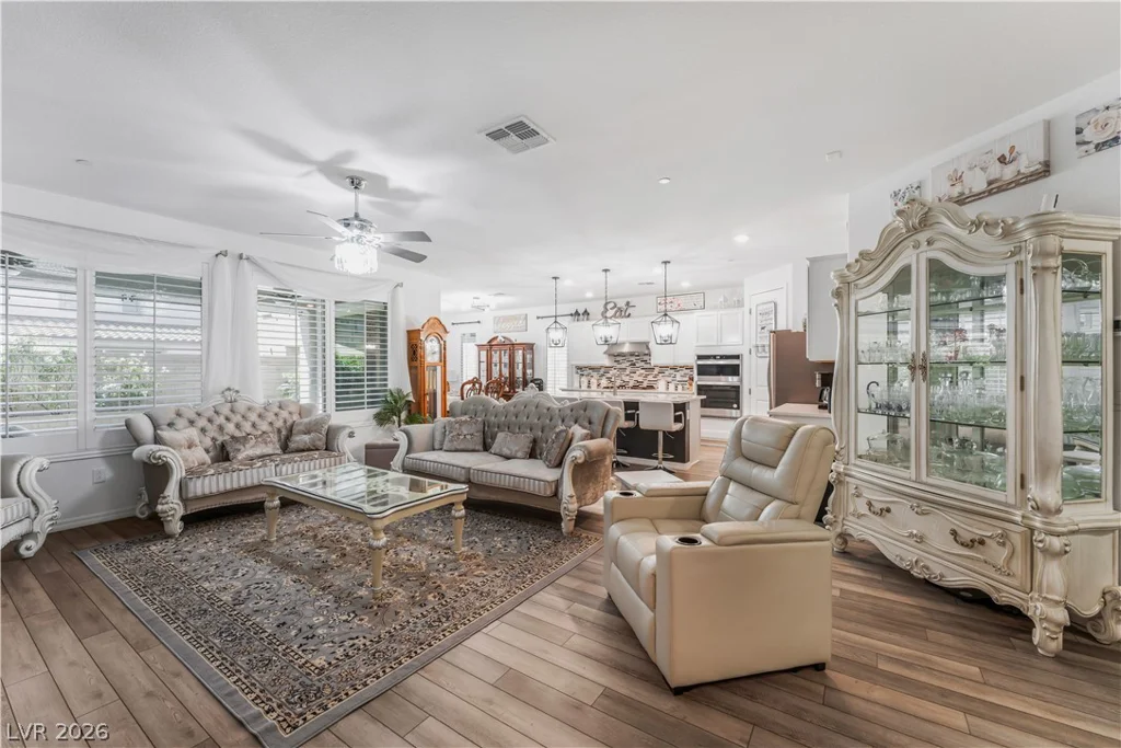 9985 Blackbark, Las Vegas, NV 89166