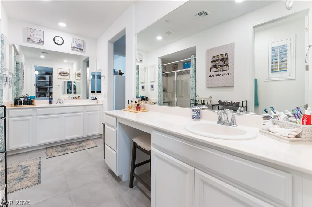 9985 Blackbark, Las Vegas, NV 89166