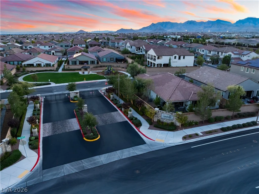 9985 Blackbark, Las Vegas, NV 89166