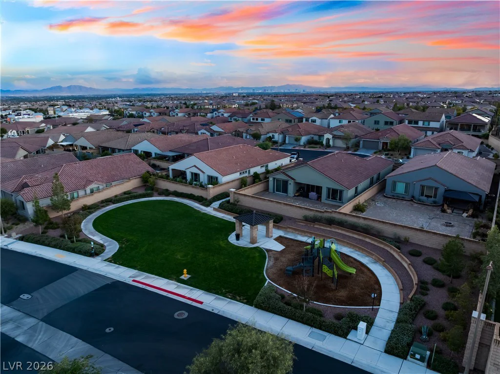 9985 Blackbark, Las Vegas, NV 89166