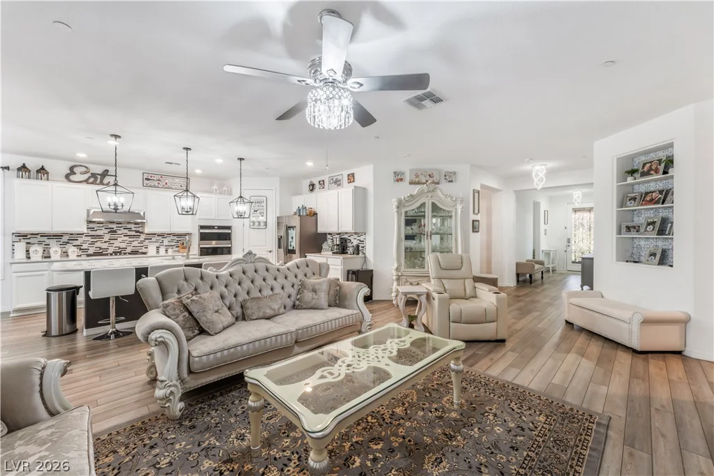 9985 Blackbark, Las Vegas, NV 89166