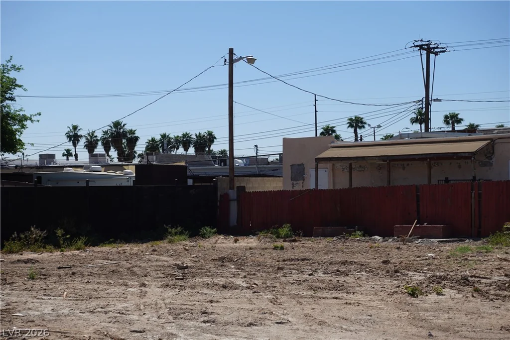 1712 Lewis, Las Vegas, NV 89101