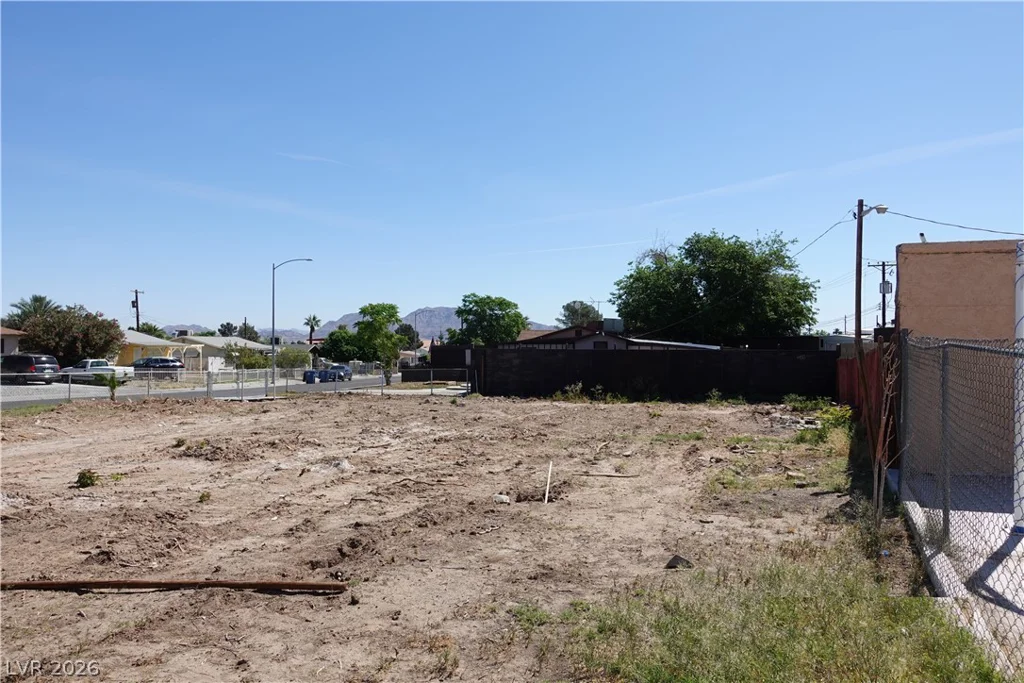 1712 Lewis, Las Vegas, NV 89101