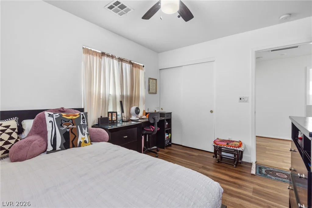 6823 Gold Nugget, Las Vegas, NV 89122