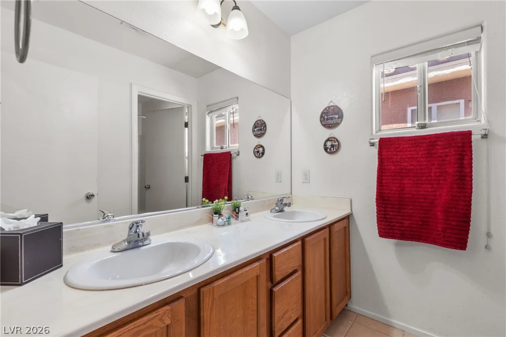 6823 Gold Nugget, Las Vegas, NV 89122