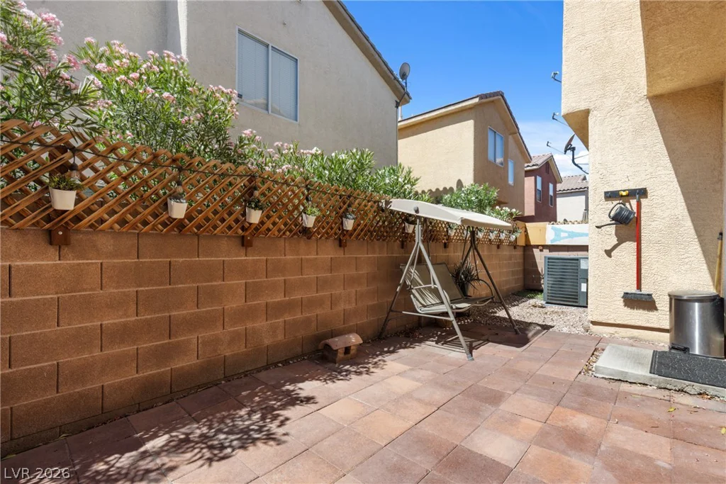 6823 Gold Nugget, Las Vegas, NV 89122