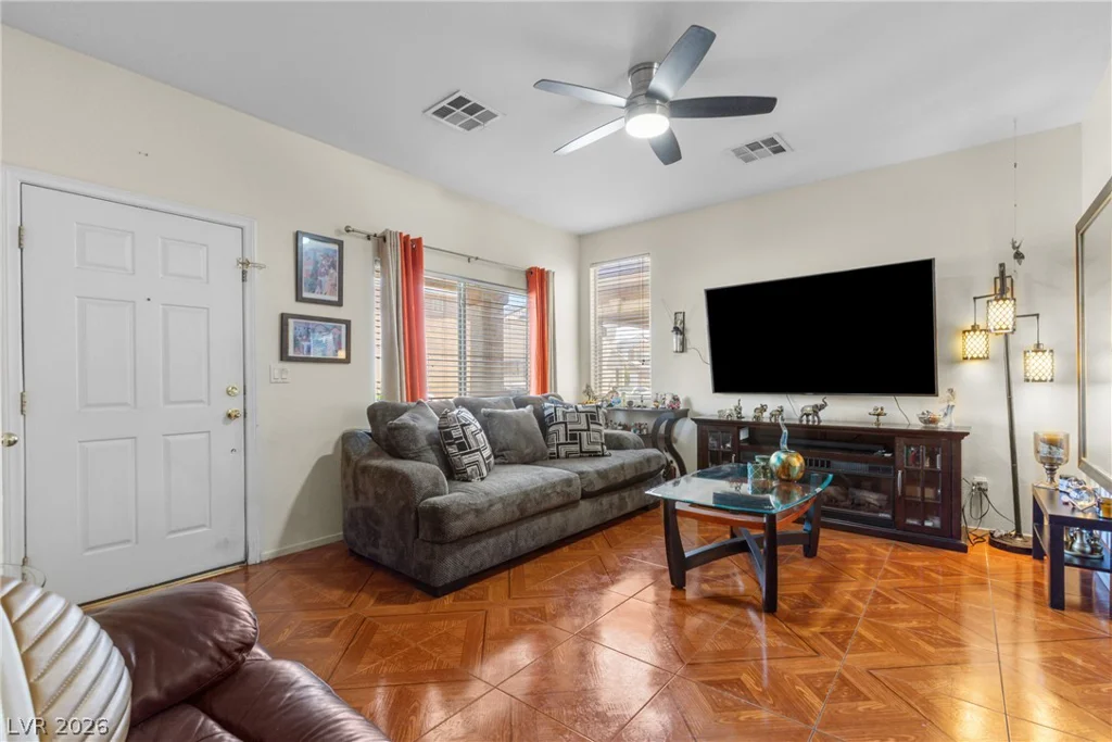 6823 Gold Nugget, Las Vegas, NV 89122