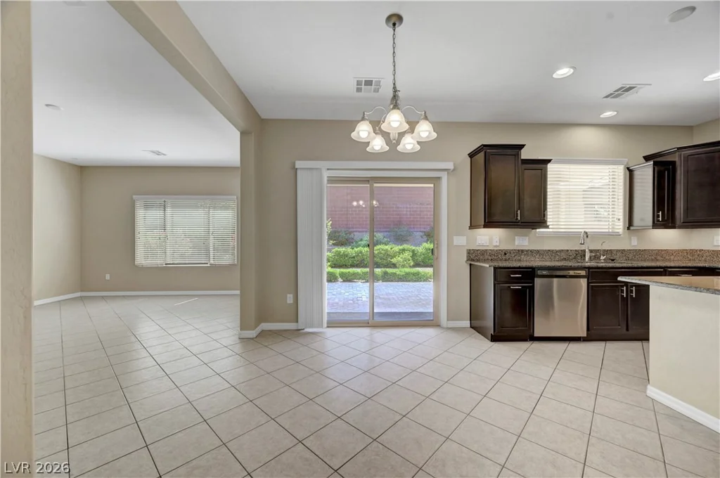 5673 Oak Bend, Las Vegas, NV 89135
