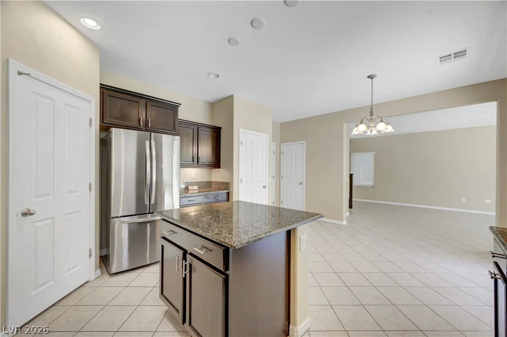 5673 Oak Bend, Las Vegas, NV 89135