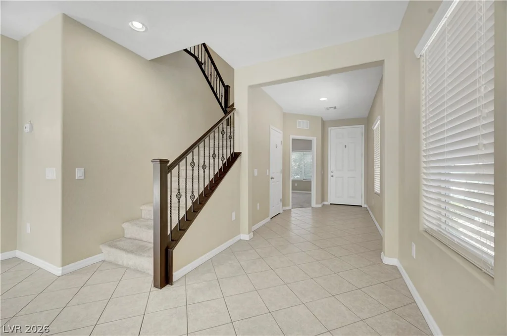 5673 Oak Bend, Las Vegas, NV 89135