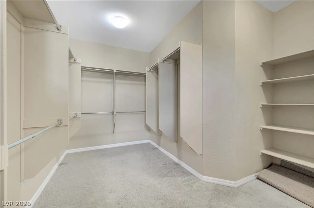 5673 Oak Bend, Las Vegas, NV 89135